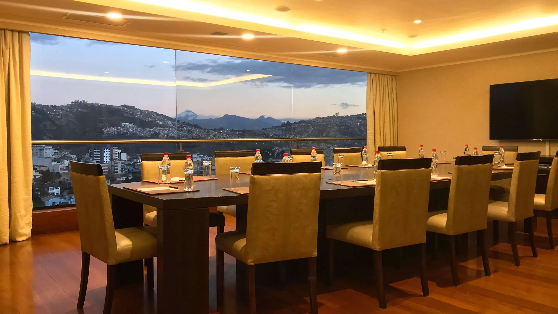 Swissotel Quito 5*,  Ecuador