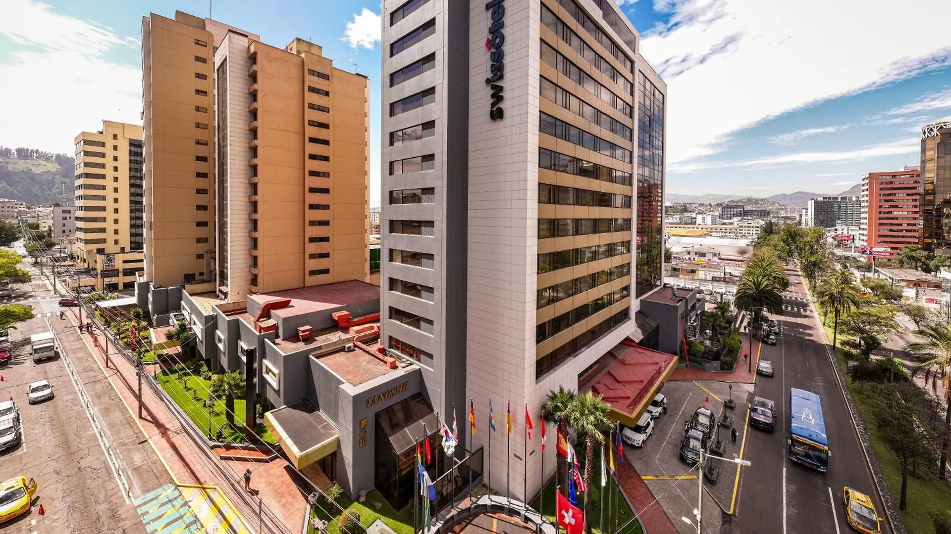 Swissotel Quito 5*,