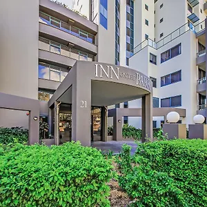 **** Aparthotel On The Park Australia