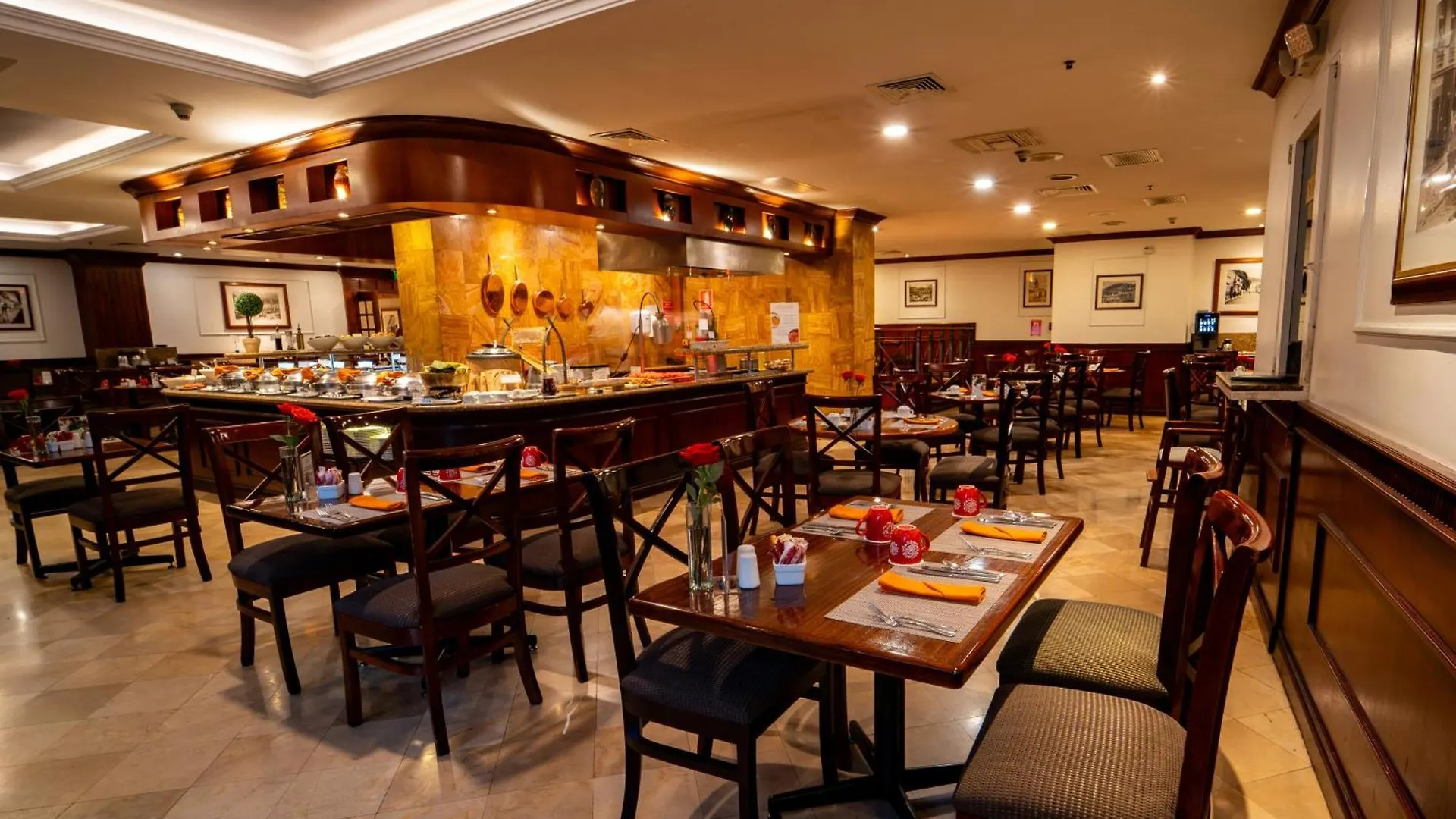 Swissotel Quito 5*,